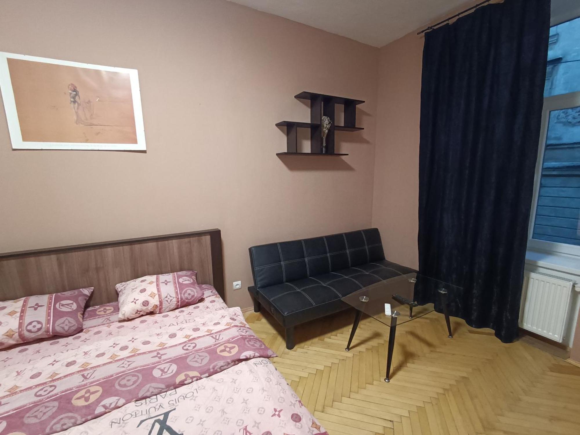 Ляльковий Театр Не Мансарда Lviv Buitenkant foto